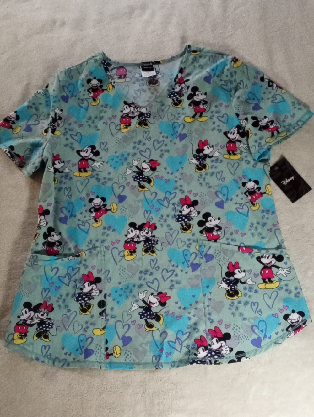 DISNEYS MINNIE AND MICKEY  SCRUB TOP SIZE WOMENS MEDIUM NWT